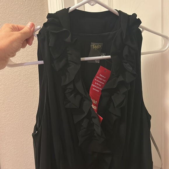 Dress - Picture 10 of 12